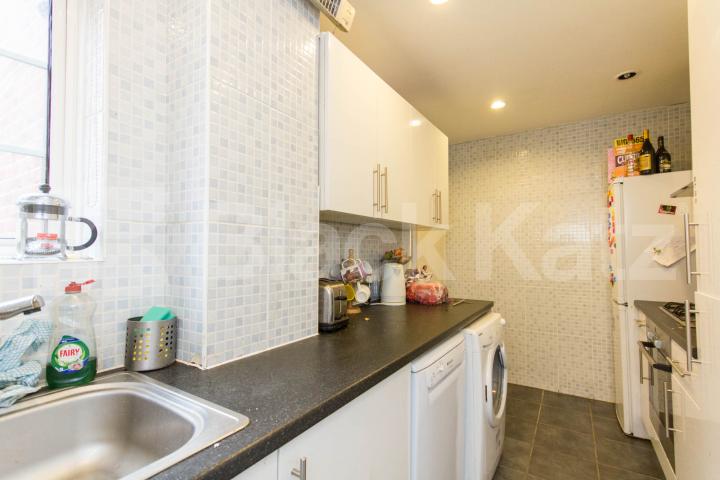 			NEW INSTRUCTION, 4 Bedroom, 1 bath, 1 reception Apartment			 Latymer Court, Hammersmith Road, Hammersmith